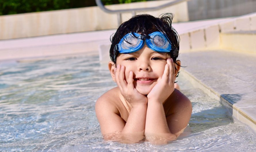 Apprendre la nage à un enfant : nos astuces